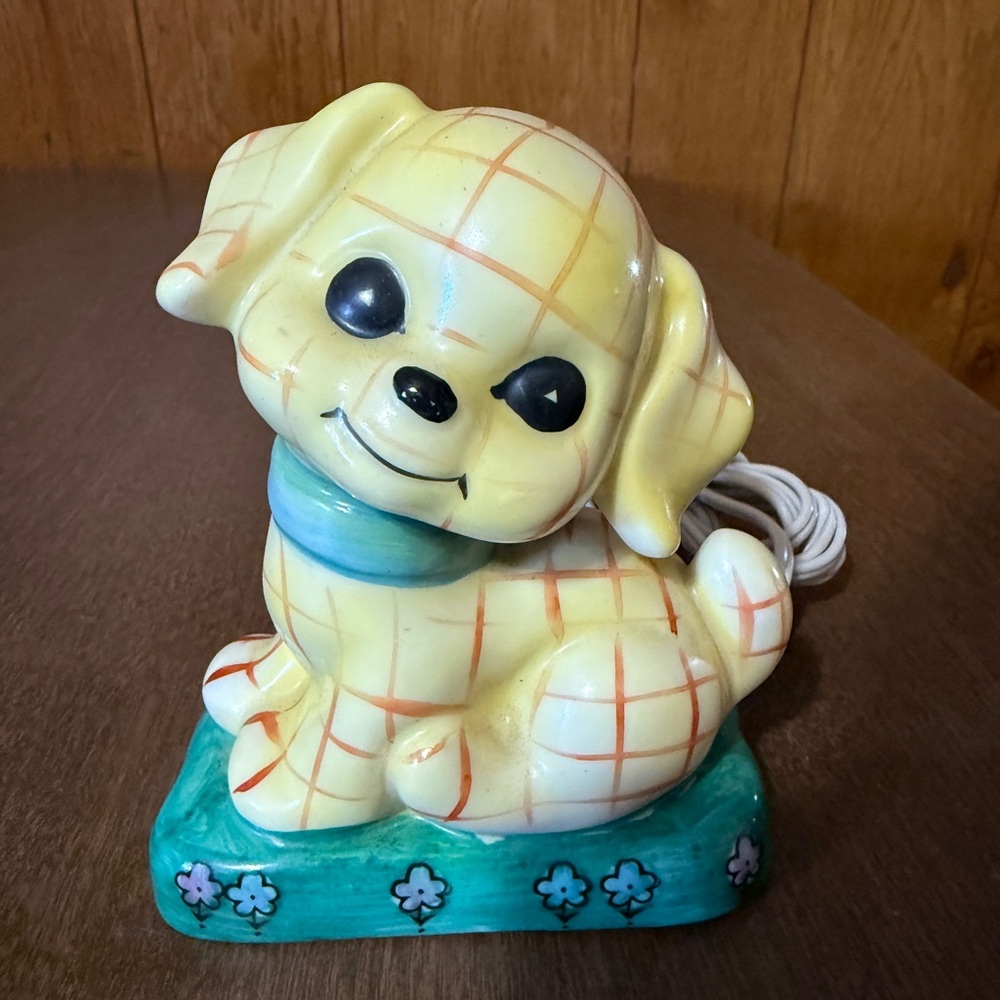 Underwriters laboratories patchwork Gingham Plaid Yellow dog lamp Nightlight VTG